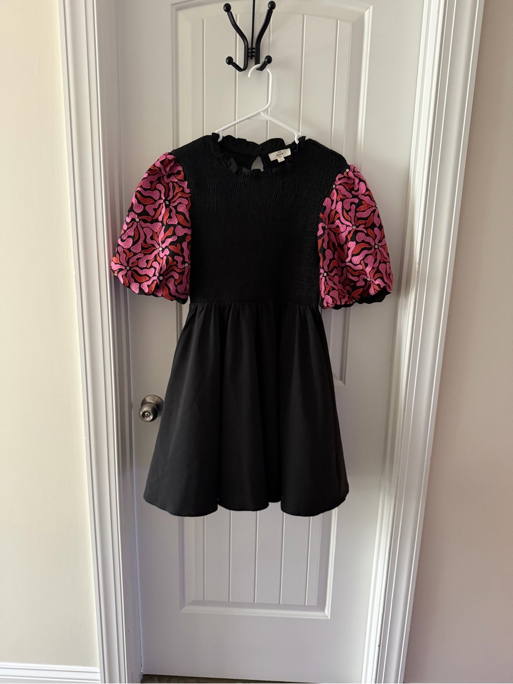 entro Black Dress with Pink Patterned Puff Sleeves